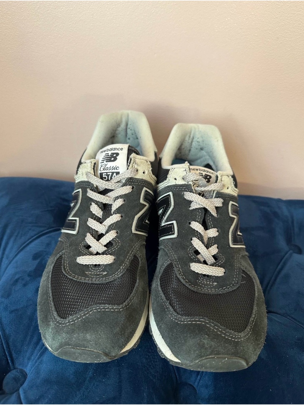 New Balance Unisex Grey and White 574 Classic Sneakers